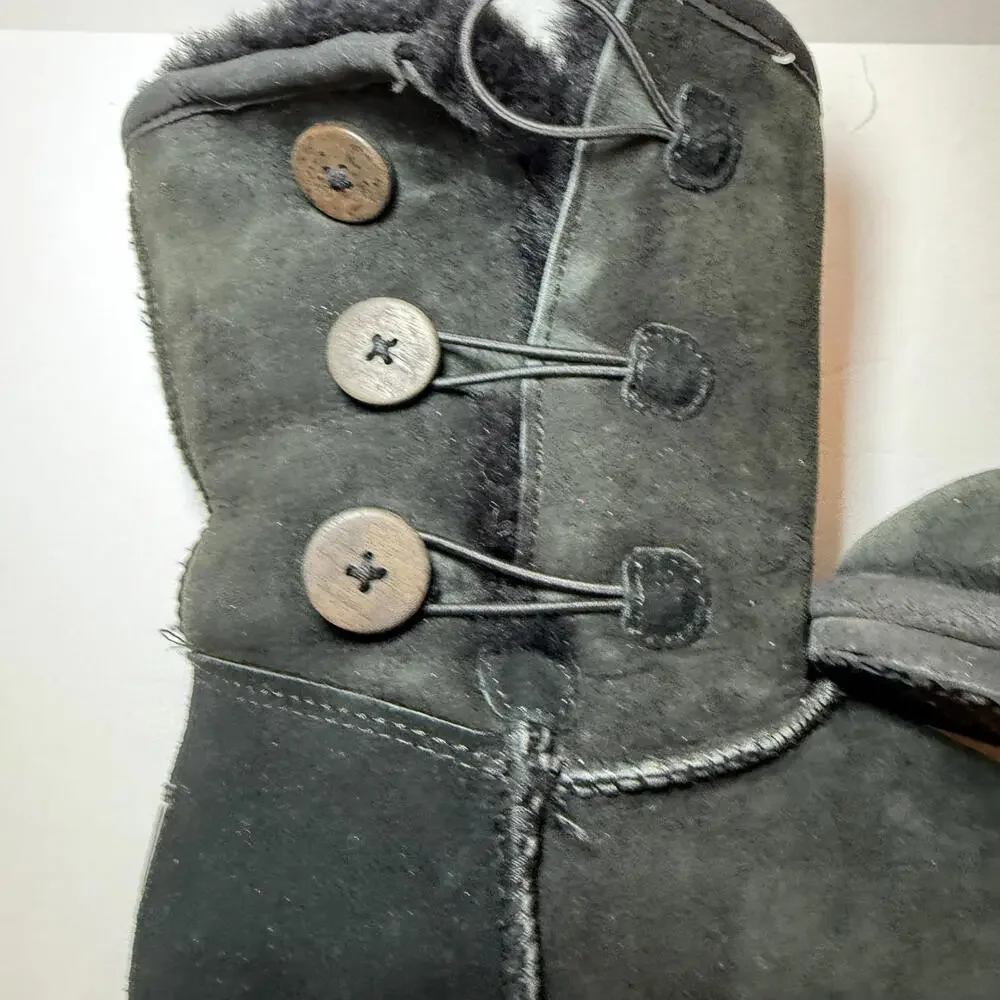 L.L.‎ BEAN Fleece Lined Black SUEDE winter boot with button side. Women Size 8 M